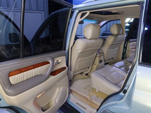 Used 2005 Lexus LX 470 4WD image 18