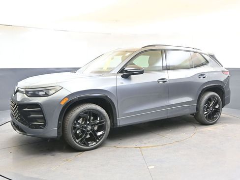 New 2026 Volkswagen Tiguan SE R-Line AWD/4WD image 2