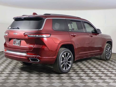 Used 2022 Jeep Grand Cherokee L Overland w/ Advanced Protech Group III image 16