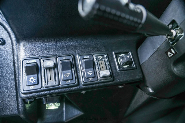 Used 2003 HUMMER H1 4-Door Open Top AWD/4WD image 28