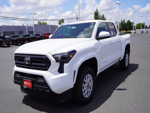 New 2026 Toyota Tacoma SR5 AWD/4WD image 7