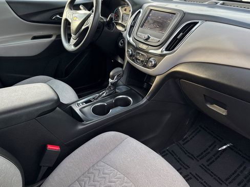 Used 2023 Chevrolet Equinox LT FWD image 19