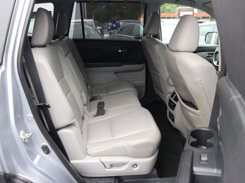 Used 2016 Honda Pilot Touring image 15