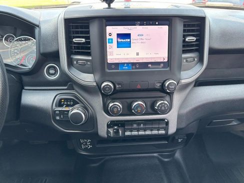 Used 2024 RAM 2500 Tradesman w/ Chrome Appearance Group AWD/4WD image 15