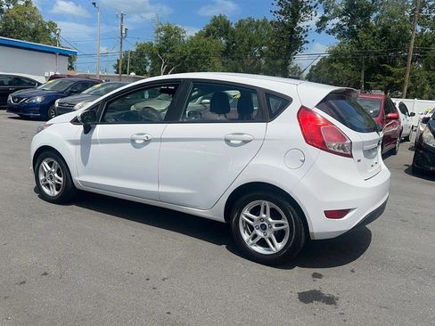 Used 2018 Ford Fiesta SE image 14