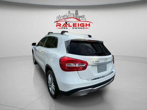 Used 2019 Mercedes-Benz GLA 250 4MATIC image 2