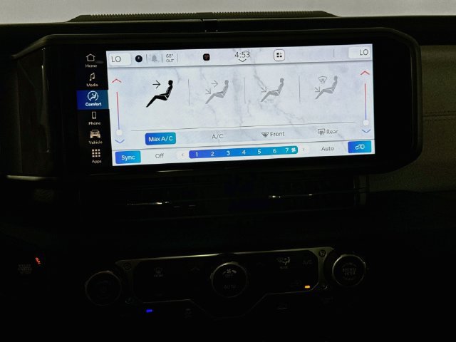 Used 2024 Jeep Wrangler Unlimited AWD/4WD image 19