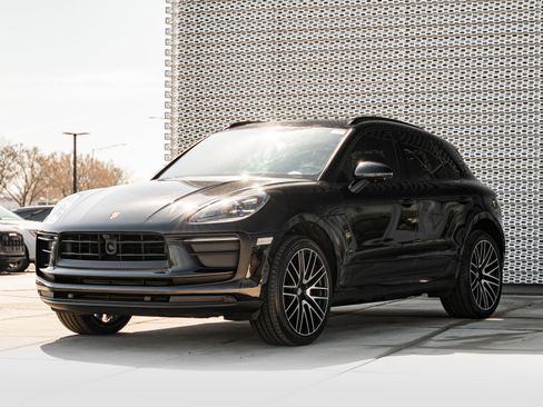 Used 2022 Porsche Macan AWD/4WD image 7