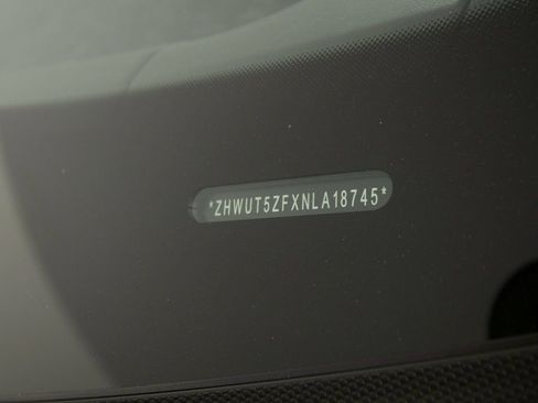 Used 2022 Lamborghini Huracan EVO image 58