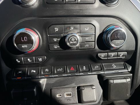 Used 2020 GMC Sierra 1500 SLT w/ SLT Premium Plus Package image 37