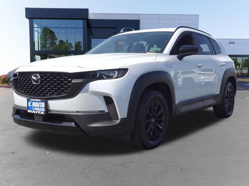 Used 2025 MAZDA CX-50 AWD 2.5 Hybrid w/ Premium Pkg image 9