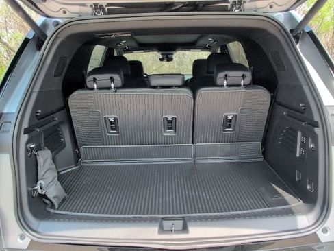 New 2026 Chevrolet Traverse High Country w/ LPO, Floor Liner Package FWD image 11