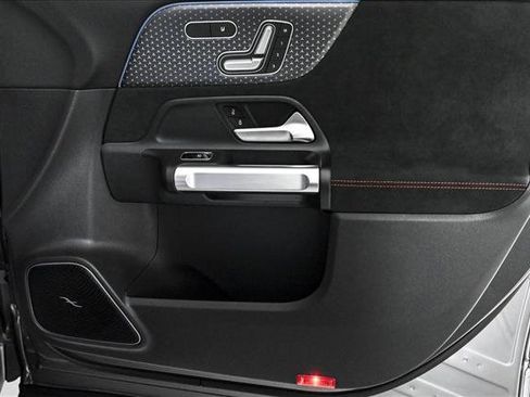 Certified 2025 Mercedes-Benz EQB 250+ image 20