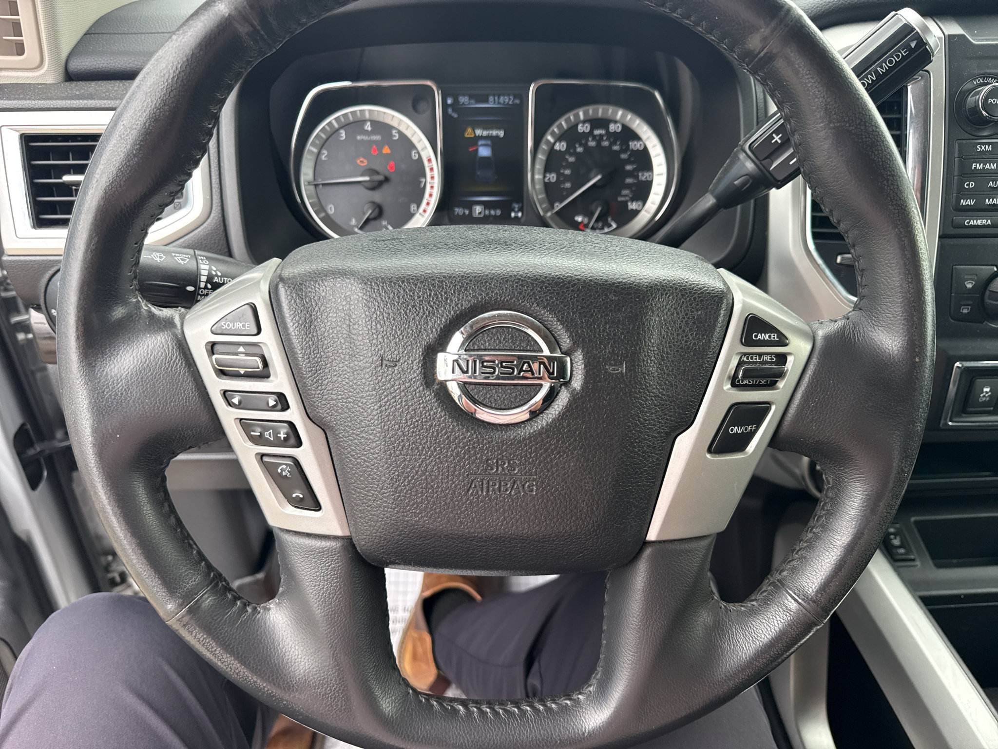 Used 2018 Nissan Titan SV w/ SV Convenience Package AWD/4WD image 18