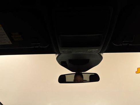 Used 2025 Ford Escape ST-Line Select AWD/4WD image 19
