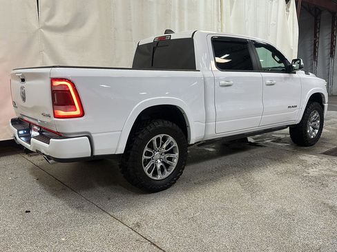 Used 2024 RAM 1500 Laramie AWD/4WD image 5