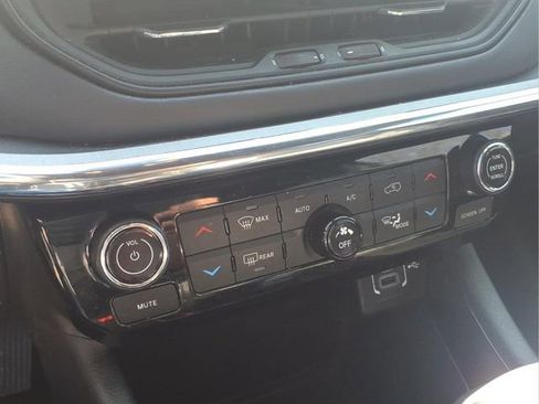 Used 2022 Jeep Compass High Altitude image 22