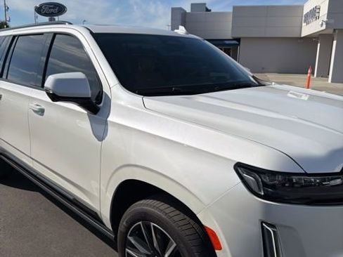 Used 2021 Cadillac Escalade ESV Sport w/ Driver Assist Tech Package image 2