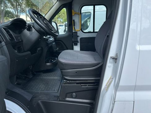 Used 2024 RAM ProMaster 3500 w/ Delivery Van Package FWD image 11