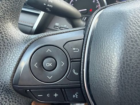 Used 2019 Toyota Camry LE FWD image 17