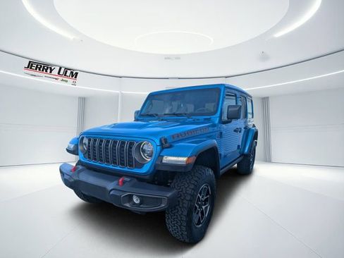 Used 2026 Jeep Wrangler Unlimited Rubicon AWD/4WD image 6