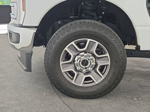 Used 2024 Ford F250 Lariat image 39