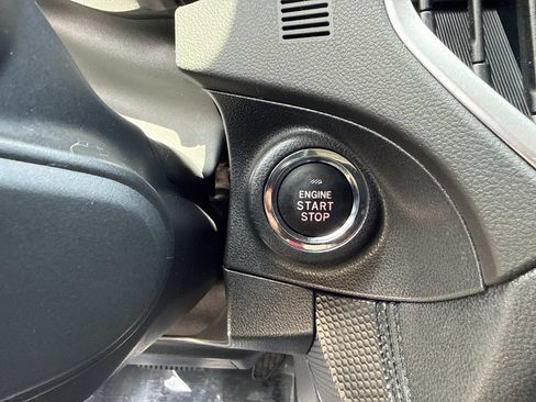 Used 2023 Subaru Forester Premium AWD/4WD image 36