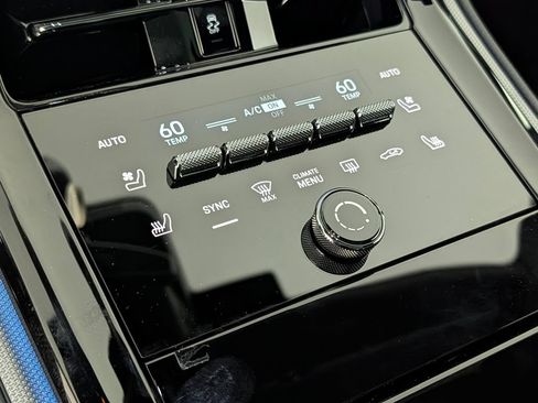 New 2026 Porsche Panamera 4 AWD/4WD image 33