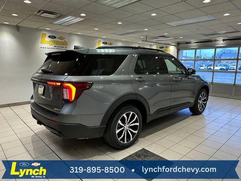 New 2026 Ford Explorer ST-Line image 24