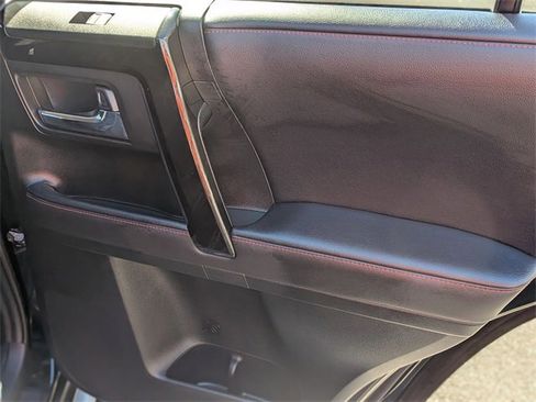 Used 2021 Toyota 4Runner Venture image 35