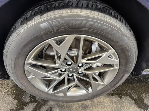 Used 2024 Genesis GV70 2.5T w/ Advanced Package AWD/4WD image 9