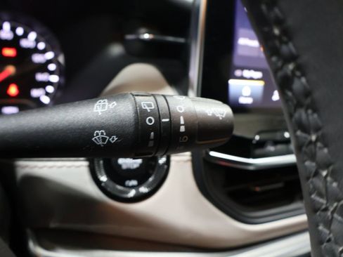 Used 2024 Jeep Compass Limited image 37