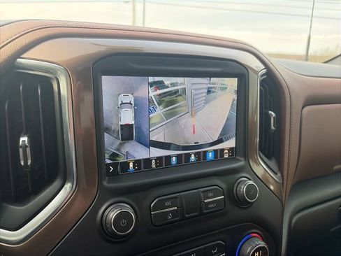 Used 2020 Chevrolet Silverado 3500 High Country w/ LPO, Dark Essentials Package AWD/4WD image 17