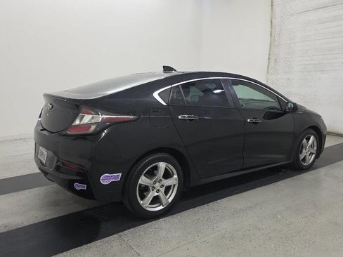 Used 2017 Chevrolet Volt LT image 2