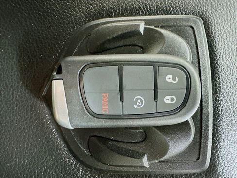 Used 2015 RAM 1500 Laramie w/ Convenience Group image 39