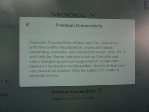 Used 2021 Tesla Model Y Performance AWD/4WD image 16