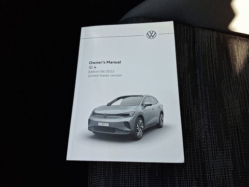 Certified 2022 Volkswagen ID.4 Pro image 24