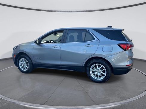 Used 2024 Chevrolet Equinox LT AWD/4WD image 3