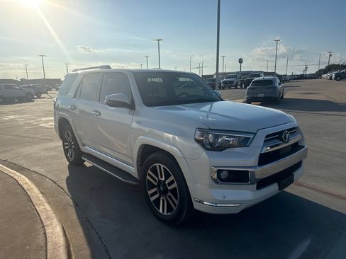 Used 2020 Toyota 4Runner Limited RWD image 3