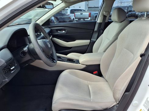 Used 2024 Honda Accord EX image 20