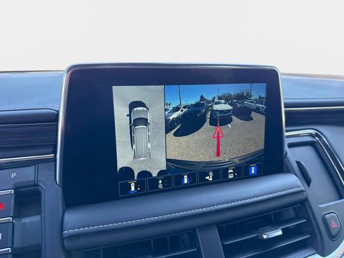 Used 2022 GMC Yukon SLT w/ SLT Luxury Package image 28