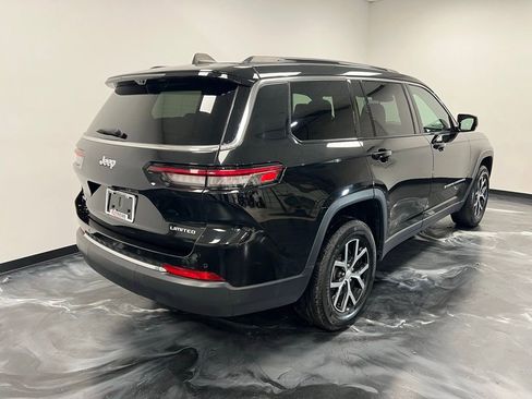 Used 2024 Jeep Grand Cherokee L Limited w/ Luxury Tech Group II image 21