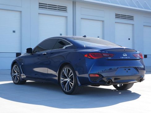 Used 2019 INFINITI Q60 3.0t Luxe w/ Essential Package image 9