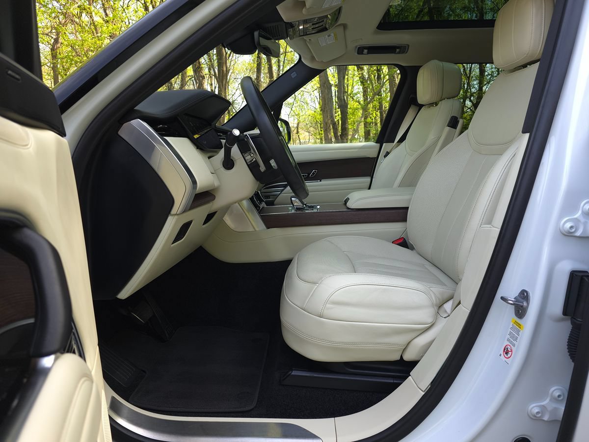 Used 2023 Land Rover Range Rover SE AWD/4WD image 10