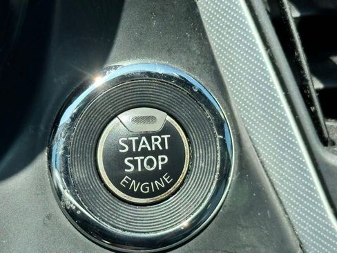 Used 2021 INFINITI Q50 Luxe RWD image 13