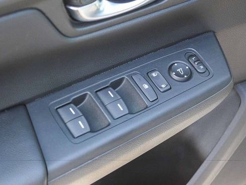 Used 2025 Honda CR-V Sport-L image 28