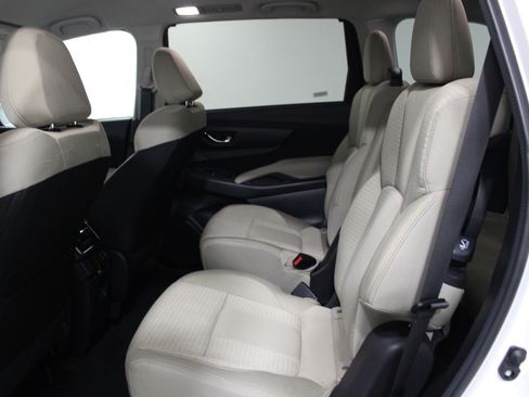 Used 2025 Subaru Ascent Premium AWD/4WD image 19