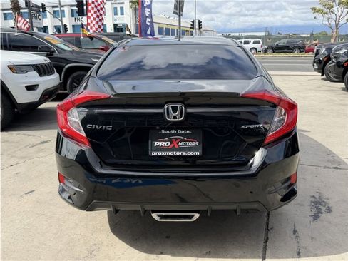 Used 2020 Honda Civic Sport image 5