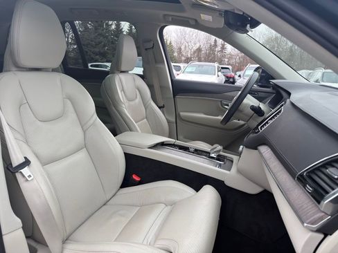 Used 2023 Volvo XC90 T8 Ultimate w/ Protection Package Premier image 32