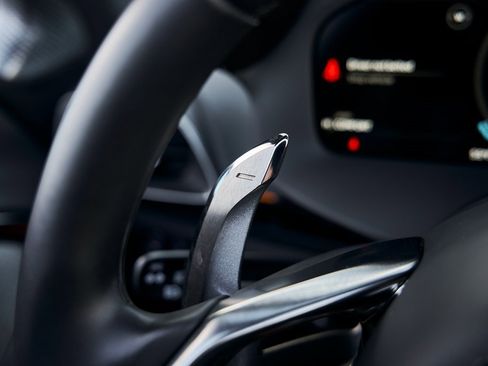 Used 2025 McLaren Artura Spider image 46